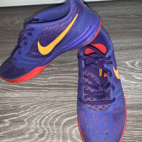 Kobe Bryant Shoes - Picture 6 of 6